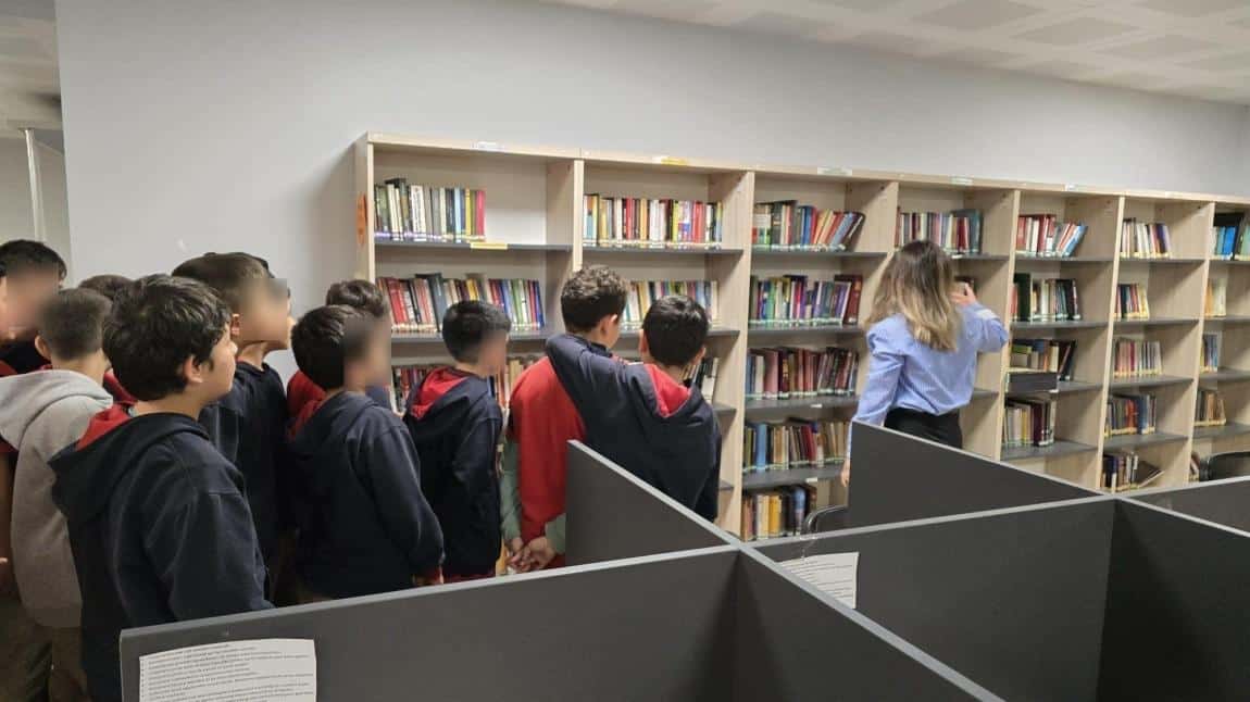 Kütüphaneler Haftası'nda Bahçeşehir Halk Kütüphanesini ziyaret ettik.